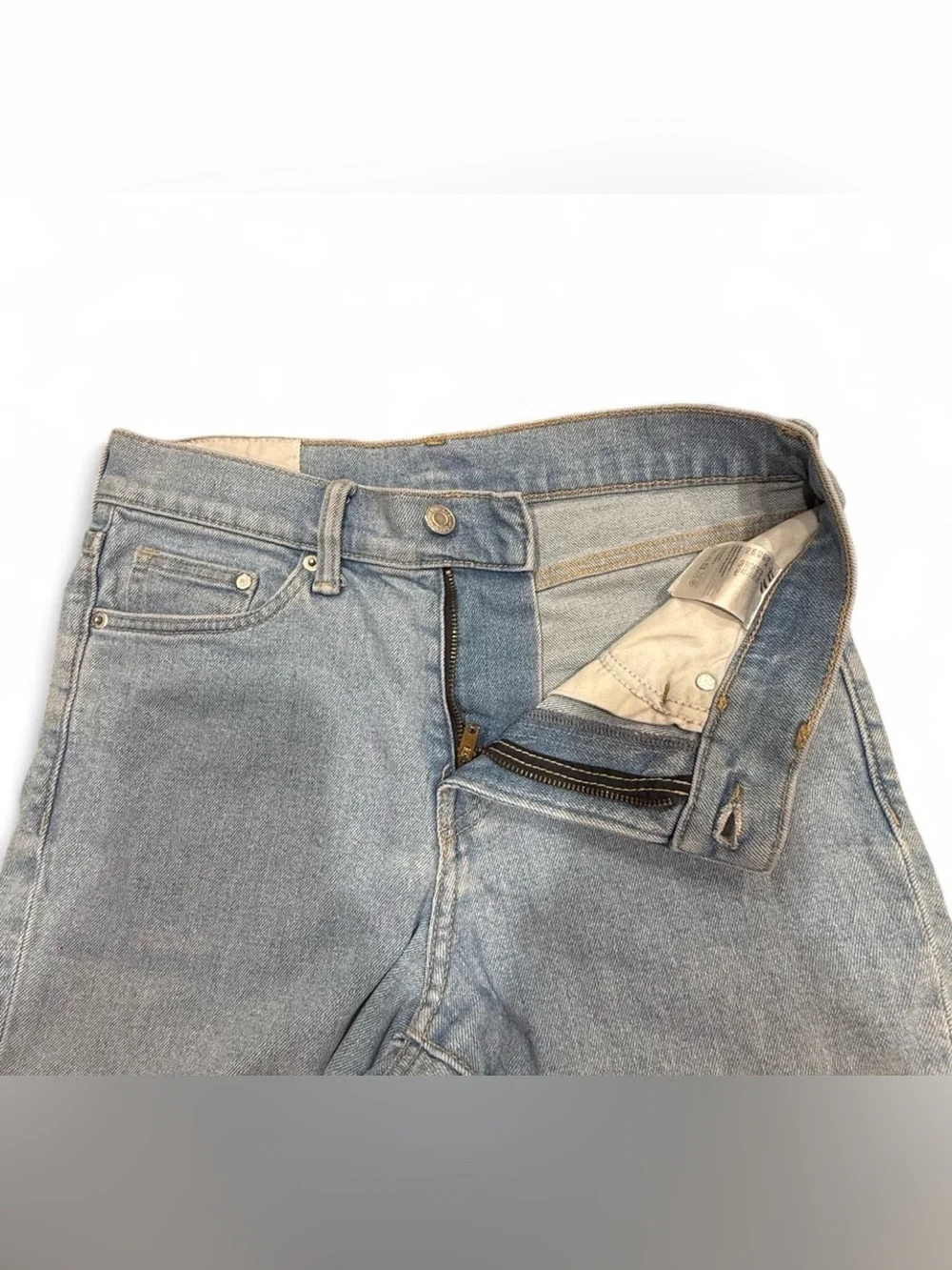 H&M Light Wash Frayed Hem Denim Shorts